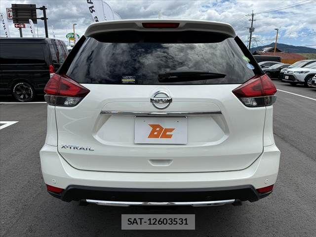 Nissan X-TRAIL 2018-03 7360596-13