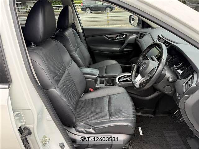 Nissan X-TRAIL 2018-03 7360596-15