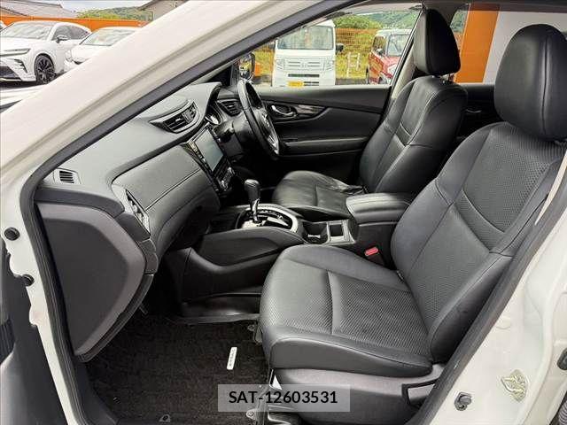 Nissan X-TRAIL 2018-03 7360596-16