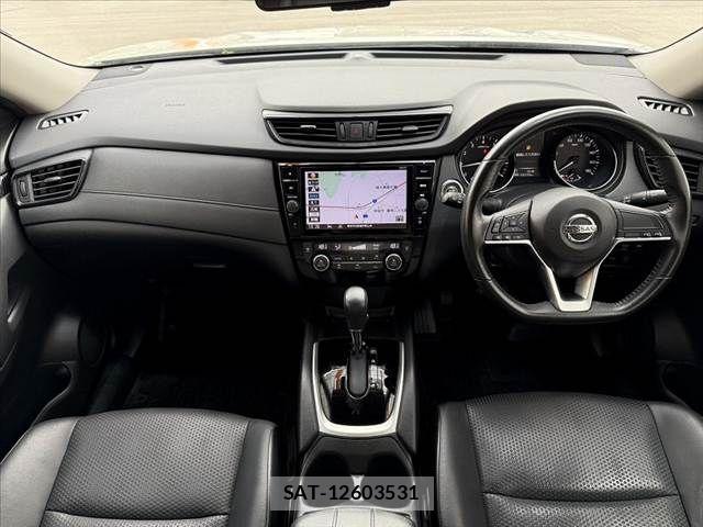 Nissan X-TRAIL 2018-03 7360596-1