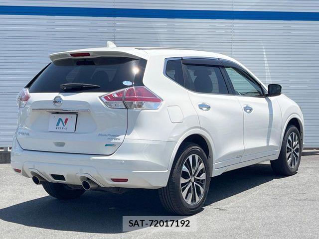 Nissan X-TRAIL 2016-04 7360601-17