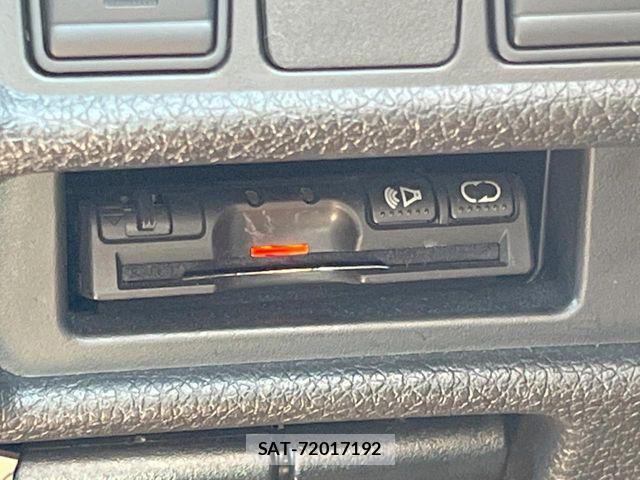 Nissan X-TRAIL 2016-04 7360601-6