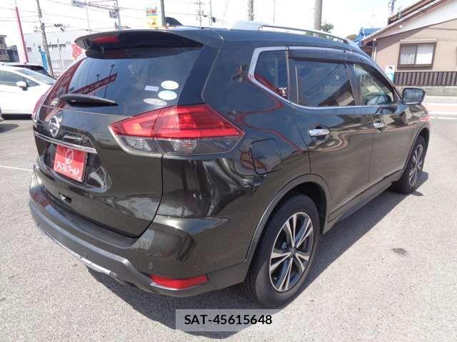 Nissan X-TRAIL 2019-06 7360592-9