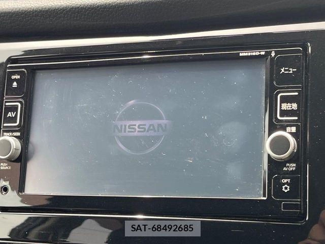 Nissan X-TRAIL 2016-11 7394989-2