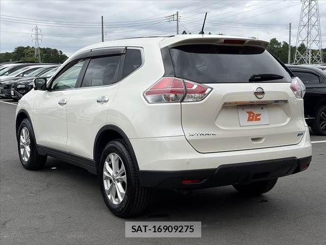 Nissan X-TRAIL 2015-02 7394986-12