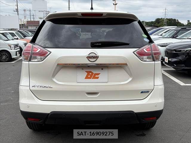 Nissan X-TRAIL 2015-02 7394986-13