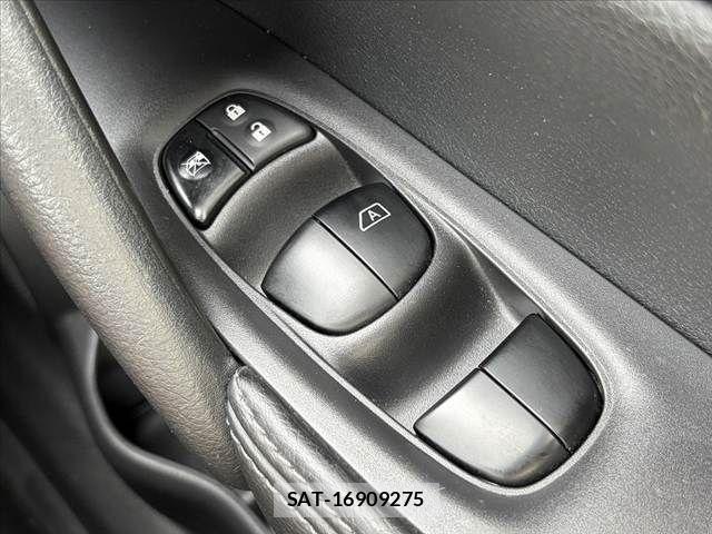 Nissan X-TRAIL 2015-02 7394986-24