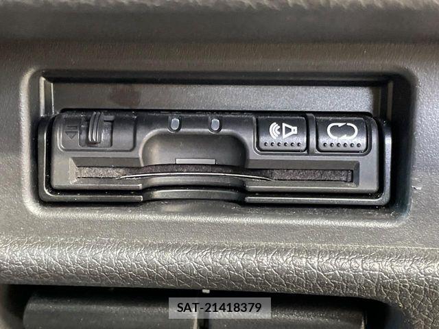 Nissan X-TRAIL 2017-07 7459022-6