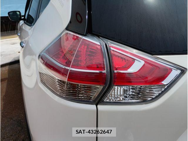 Nissan X-TRAIL 2016-02 7459034-13
