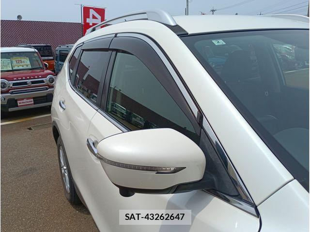 Nissan X-TRAIL 2016-02 7459034-15