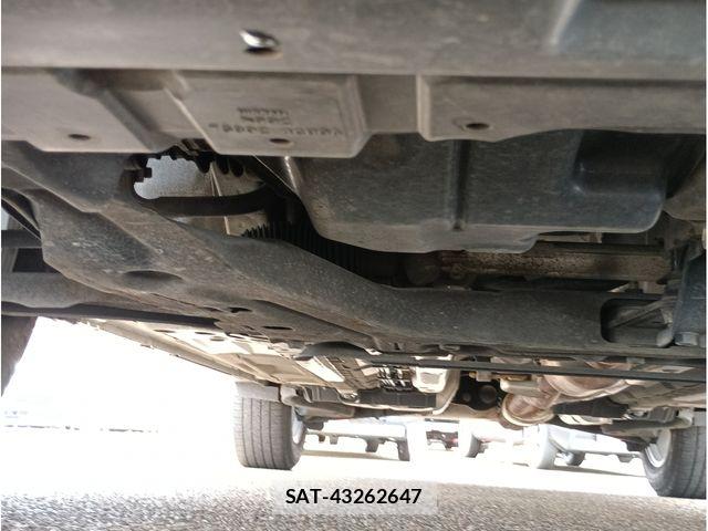 Nissan X-TRAIL 2016-02 7459034-19