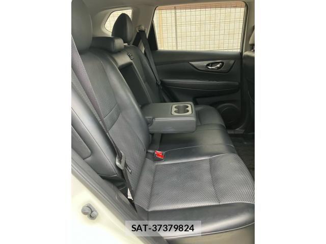 Nissan X-TRAIL 2016-02 7459033-11