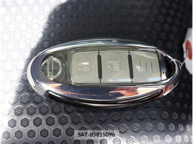 Nissan X-TRAIL 2017-07 7459029-17
