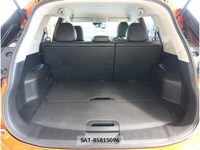Nissan X-TRAIL 2017-07 7459029-18