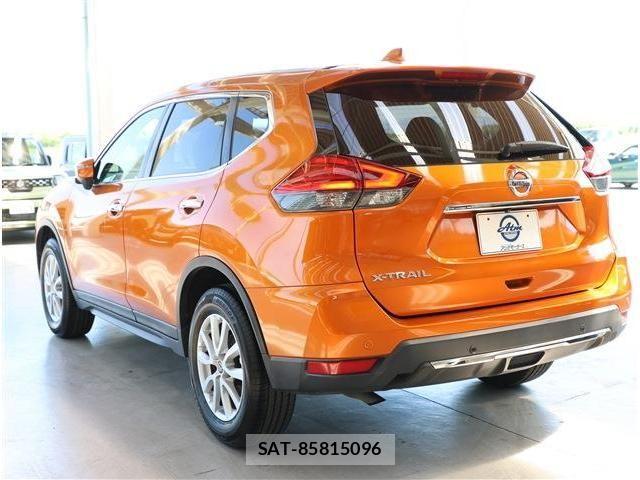 Nissan X-TRAIL 2017-07 7459029-23