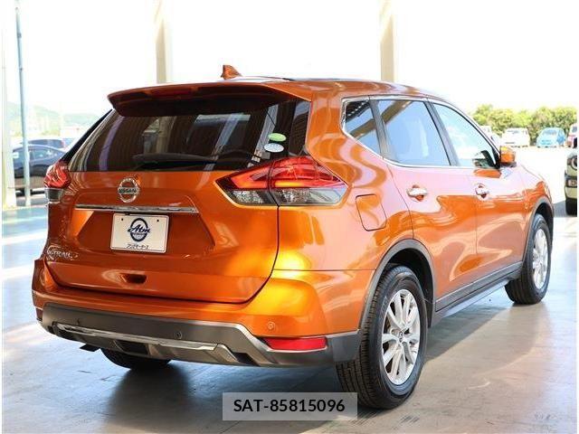 Nissan X-TRAIL 2017-07 7459029-6