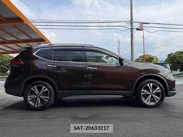 Nissan X-TRAIL 2018-04 7510541-10