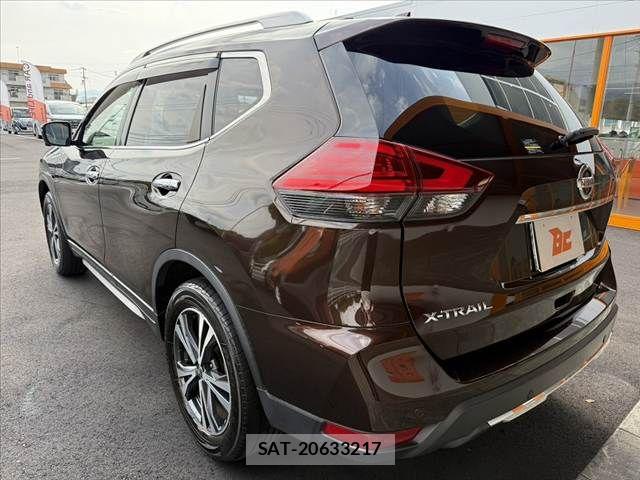 Nissan X-TRAIL 2018-04 7510541-12