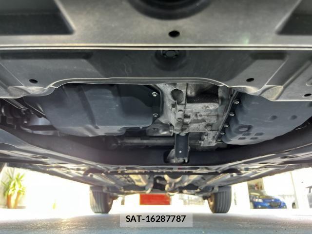 Nissan X-TRAIL 2017-05 7621529-24