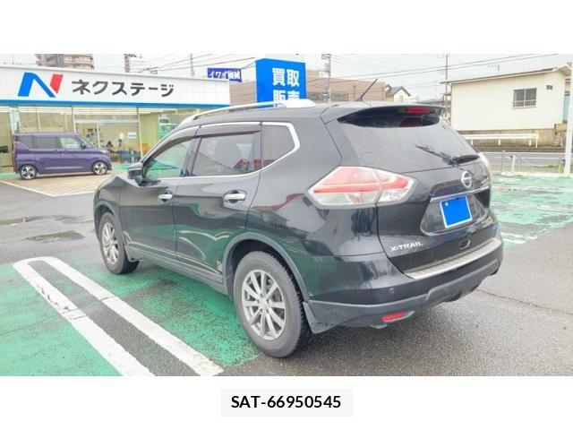 Nissan X-TRAIL 2016-02 7621532-2