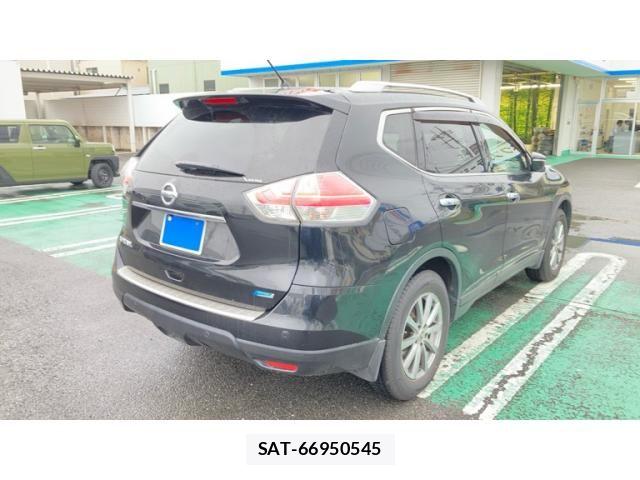 Nissan X-TRAIL 2016-02 7621532-3