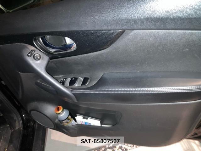 Nissan X-TRAIL 2016-03 7621533-13