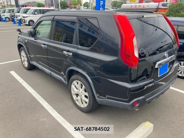 Nissan X-TRAIL 2013-04 7621534-9