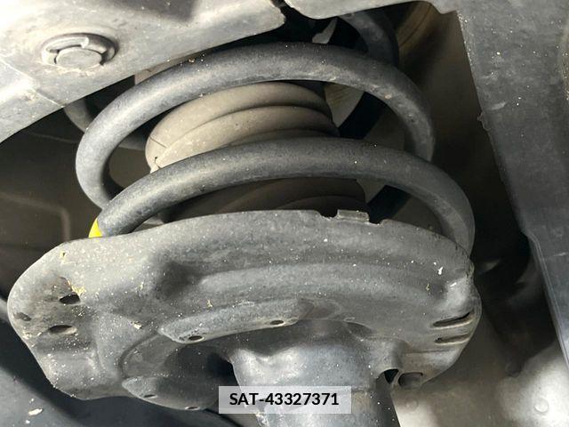 Nissan X-TRAIL 2018-08 7790712-19