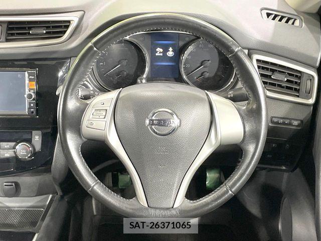 Nissan X-TRAIL 2014-08 7903679-10