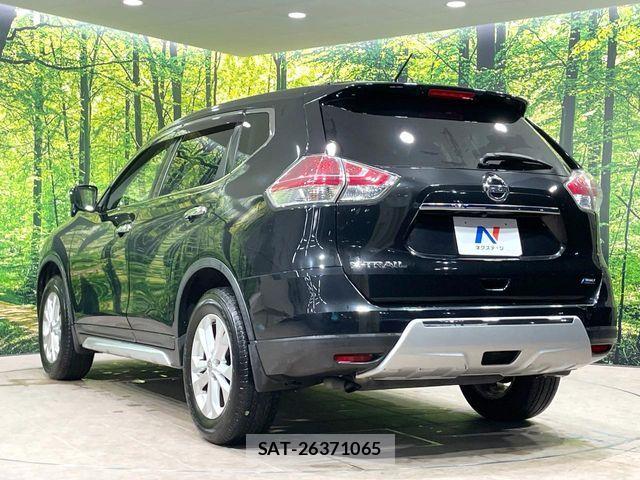 Nissan X-TRAIL 2014-08 7903679-16