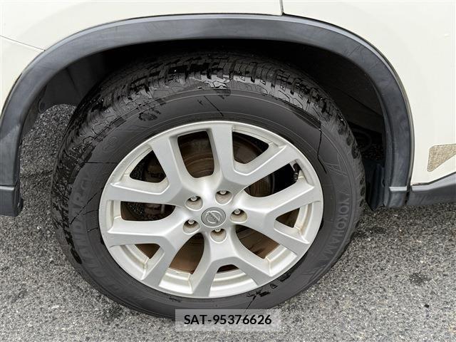 Nissan X-TRAIL 2013-09 8039368-12