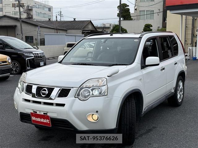 Nissan X-TRAIL 2013-09 8039368-6