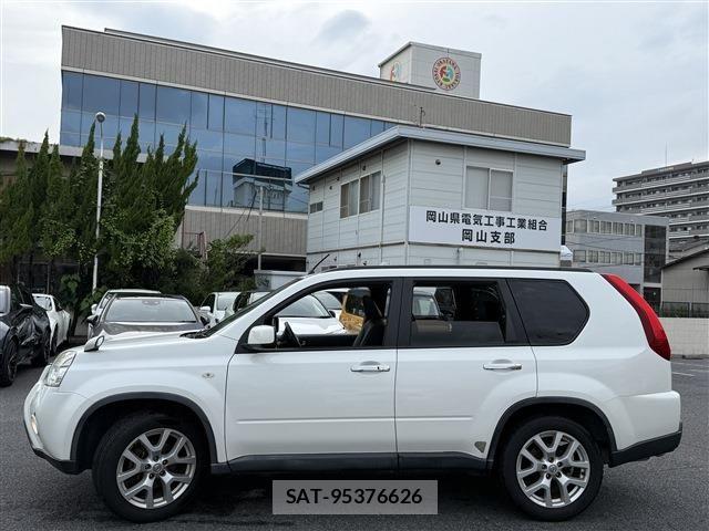 Nissan X-TRAIL 2013-09 8039368-7