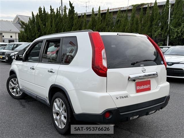 Nissan X-TRAIL 2013-09 8039368-8