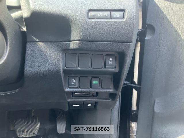 Nissan X-TRAIL 2014-08 8039374-15