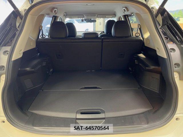 Nissan X-TRAIL 2016-11 8039365-9
