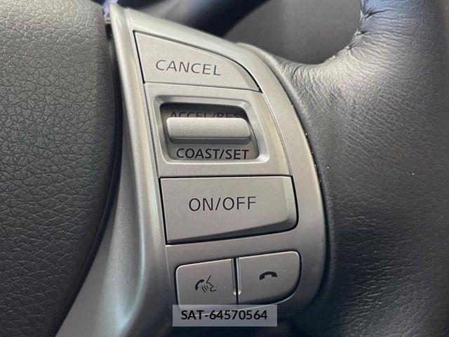 Nissan X-TRAIL 2016-11 8039365-6
