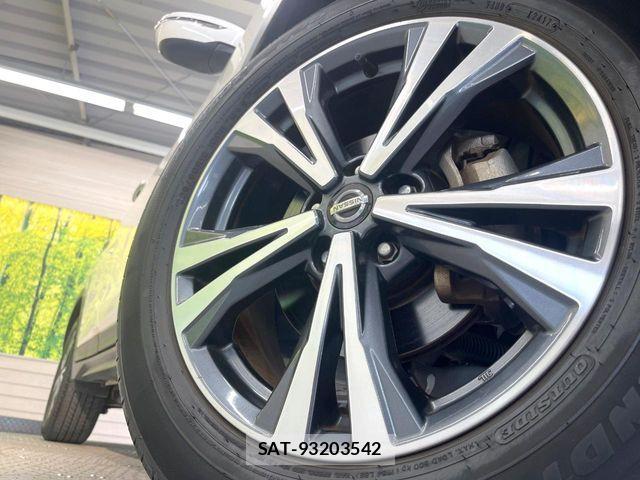 Nissan X-TRAIL 2017-07 8039362-12