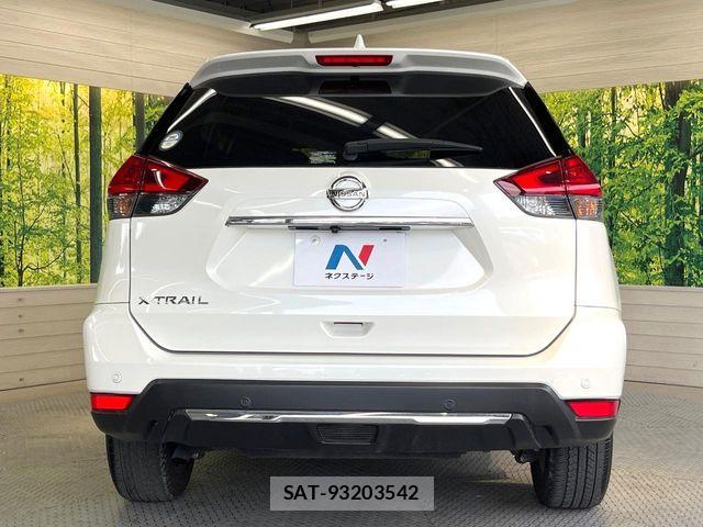 Nissan X-TRAIL 2017-07 8039362-14