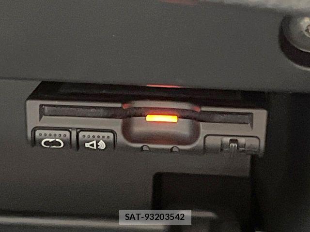 Nissan X-TRAIL 2017-07 8039362-4