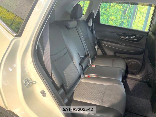 Nissan X-TRAIL 2017-07 8039362-8