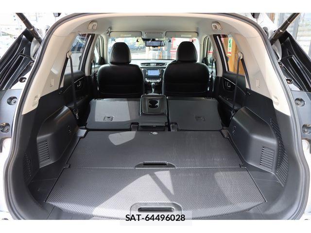 Nissan X-TRAIL 2018-04 8039363-13