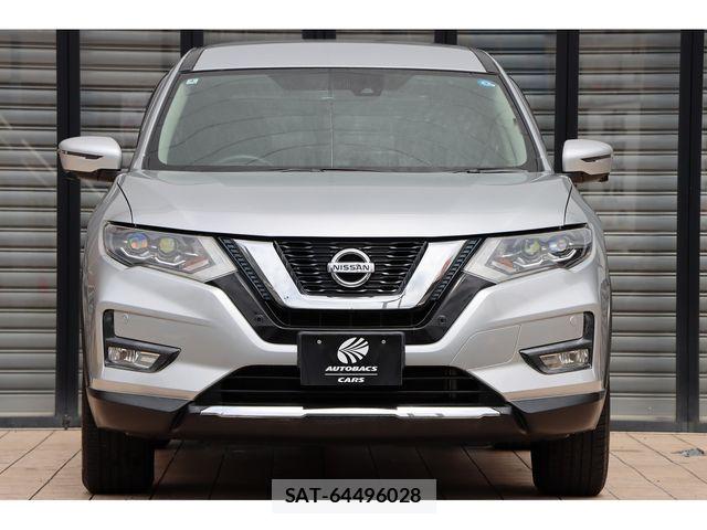Nissan X-TRAIL 2018-04 8039363-3