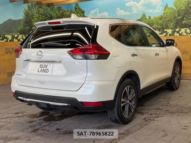 Nissan X-TRAIL 2017-06 8039364-16