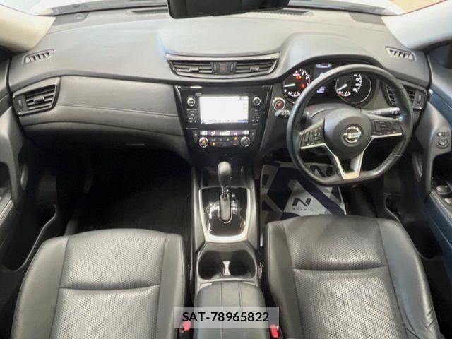 Nissan X-TRAIL 2017-06 8039364-1