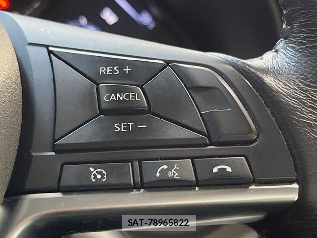 Nissan X-TRAIL 2017-06 8039364-4