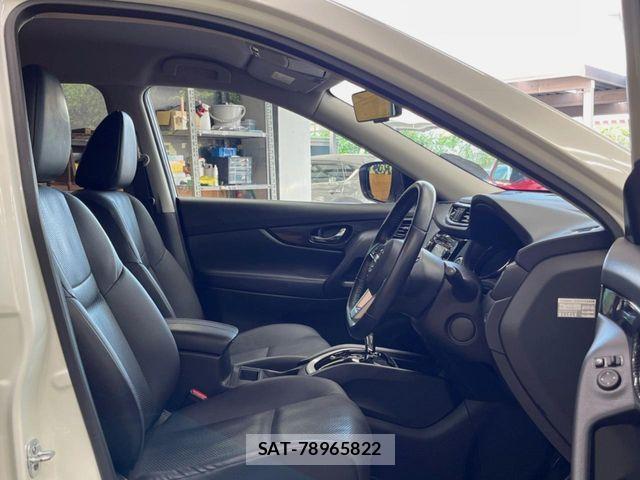 Nissan X-TRAIL 2017-06 8039364-7