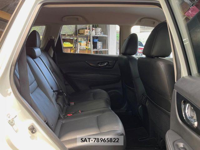Nissan X-TRAIL 2017-06 8039364-8