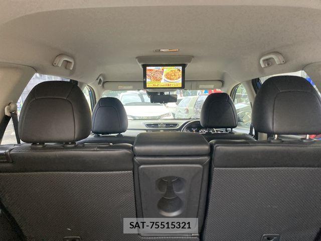 Nissan X-TRAIL 2018-03 8039366-10