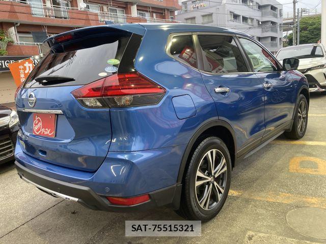 Nissan X-TRAIL 2018-03 8039366-2